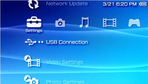 Schalten Sie die USB-Verbindung auf der PSP ein