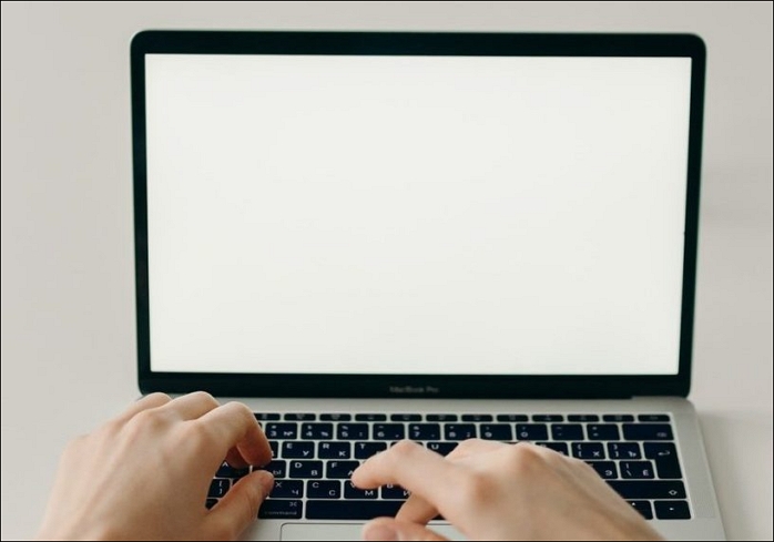 Cosa significa uno schermo bianco su un Mac