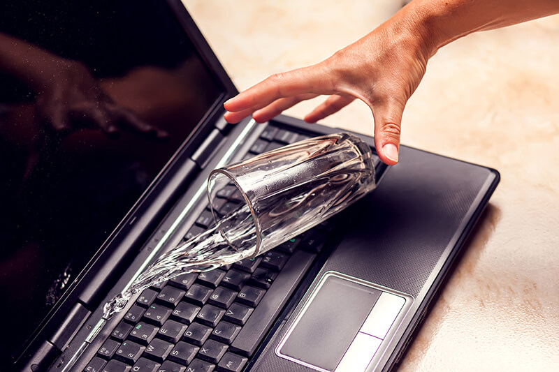 daños por líquidos