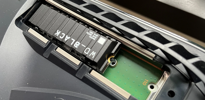 SSD PS5 : quel modèle NVMe choisir en janvier 2024 et comment l'installer ?