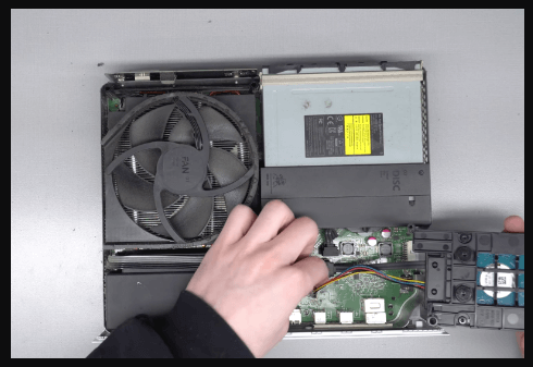 Comment installer un disque dur externe sur la Xbox One