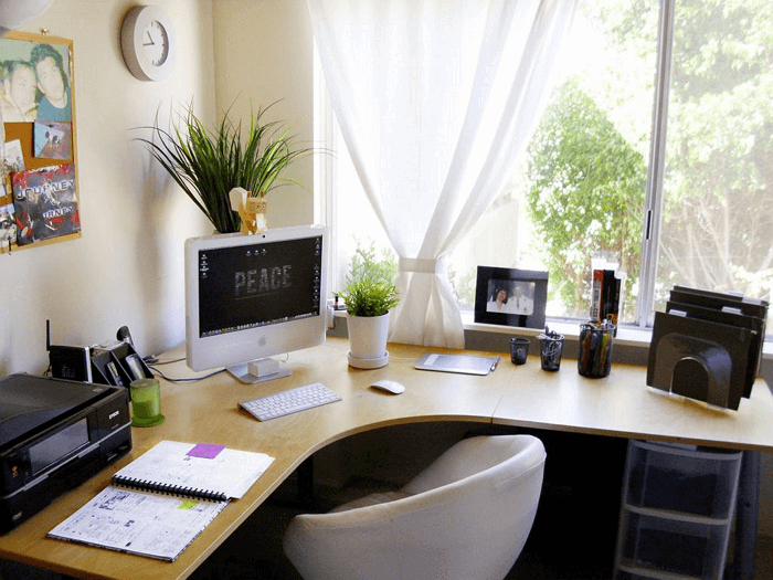 Home Office for Remote Worker to Reach Work Life Balance
