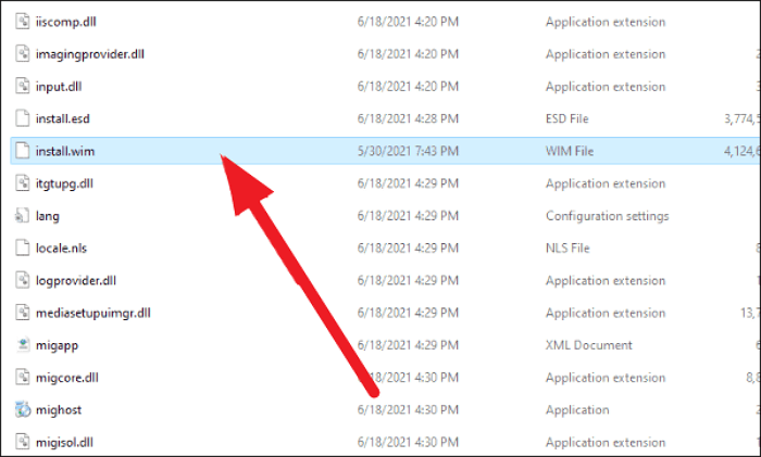 zlokalizuj pliki partycji odzyskiwania install.esd lub install.wim